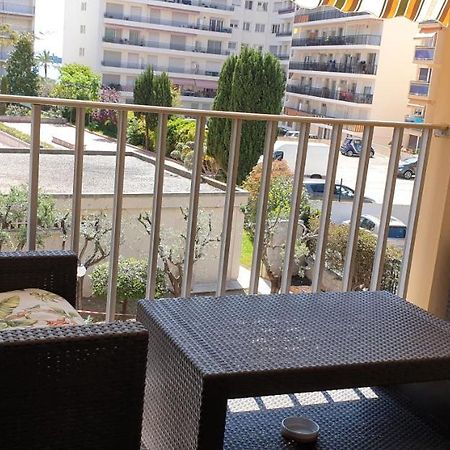 Appartamento Les Caroubiers Roccabruna Esterno foto