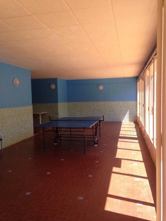 Appartamento Les Caroubiers Roccabruna Esterno foto