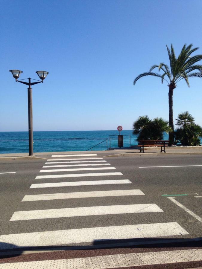 Appartamento Les Caroubiers Roccabruna Esterno foto